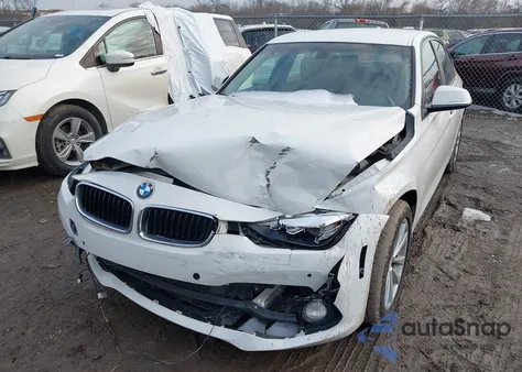 2016 BMW 320I z USA, uszkodzony, nr VIN WBA8E1G5XGNU12450